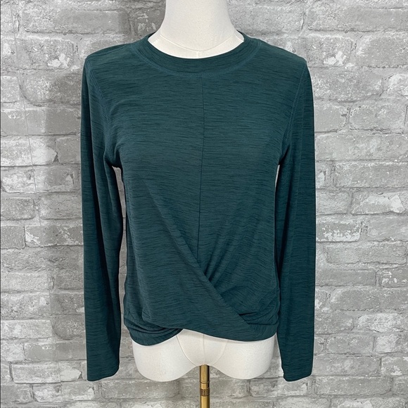 Old Navy Tops - Old Navy Emerald Long Sleeve Breathe On Knot Tee